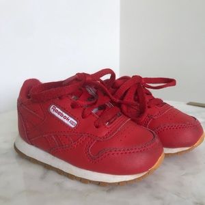Toddler kids red reebok classic sneakers